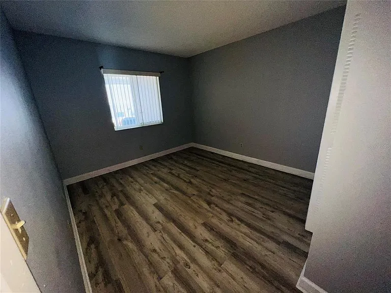 605 Ridge Ter #605 — Photo 19