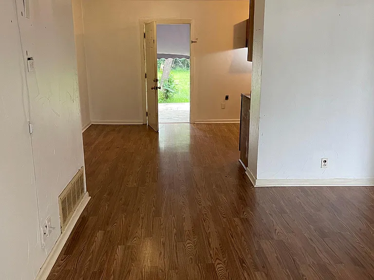 5030 Cinderella St — Photo 14