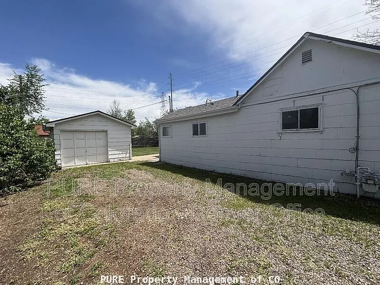 1040 Harlan St — Photo 18