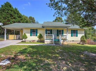 304 Ridgecrest Dr, La Fayette, GA 30728