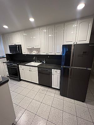 2nd image of 2371 26th St #1