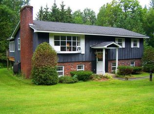 24 Iron Gate Rd, Jeffersonville, VT 05464