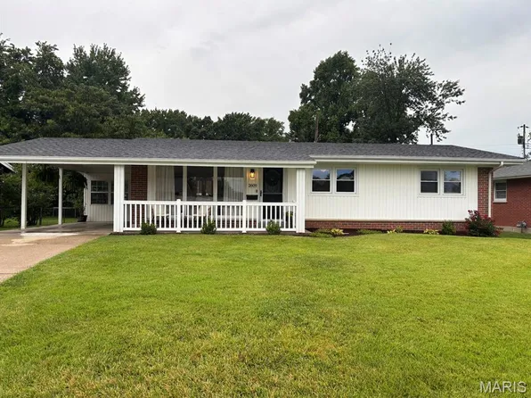 2609 W Adams St, Saint Charles, MO 63301