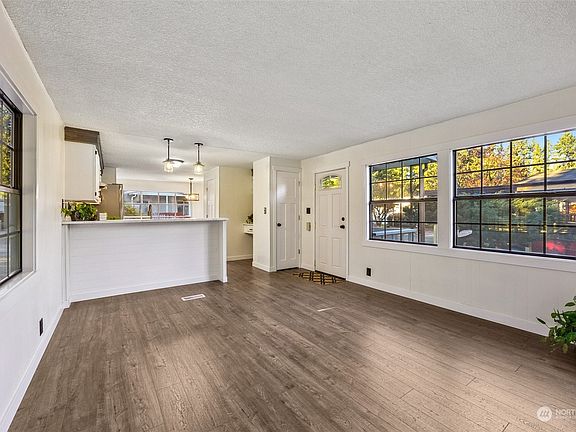 5th image of 19313 99th Avenue Ct E #19