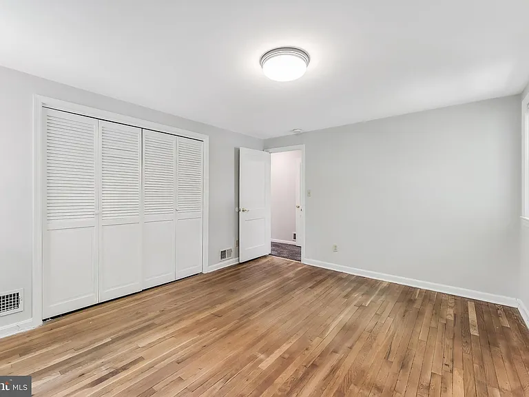 1005 N Lebanon St — Photo 29