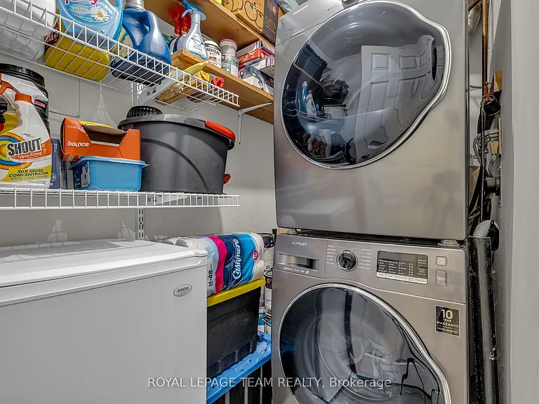 513 King Edward Ave #1 — Photo 8