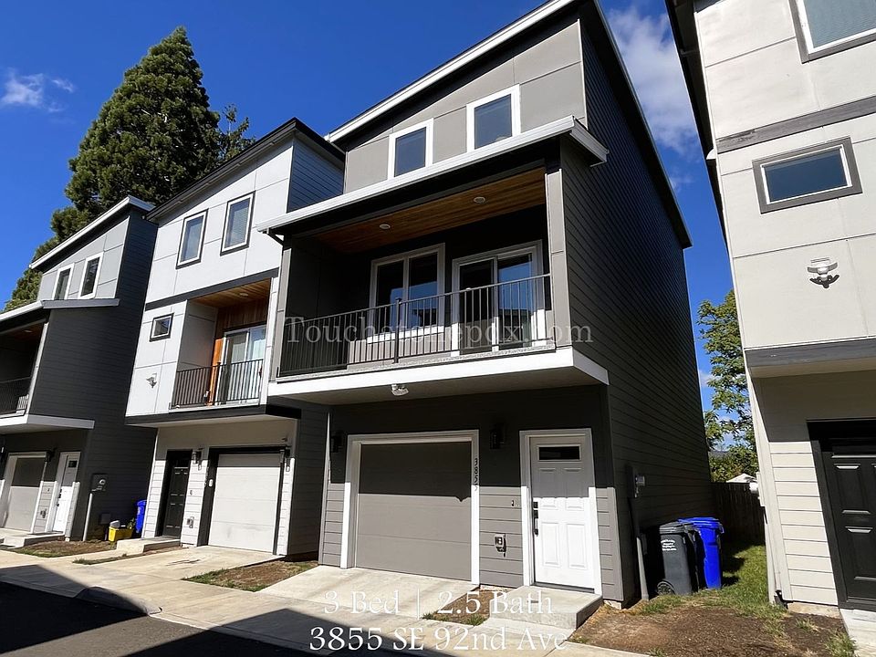 1st image of 3855 SE 92nd Ave