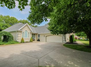 4313 Timber Lake Ln, Sandusky, OH 44870