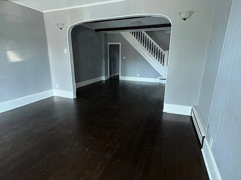 126 Darcy Ave — Photo 4