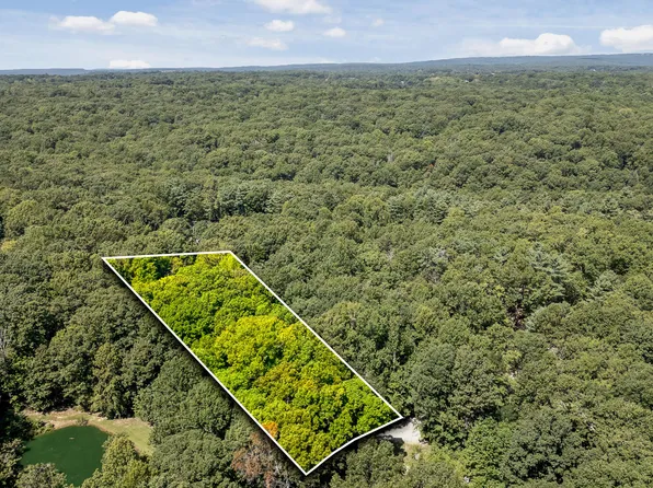 2223 Laurel St, Signal Mountain, TN 37377