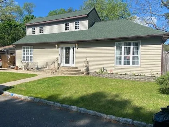 517 High St, Deptford, NJ 08096