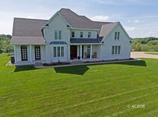 2121 White Rd, Bidwell, OH 45614