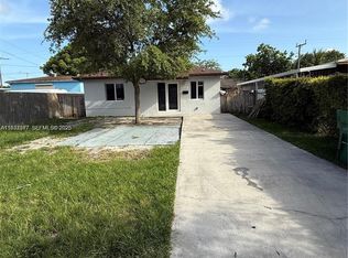 1720 NW 44th St, Miami, FL 33142
