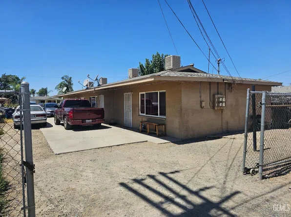 1010 Dover St, Delano, CA 93215
