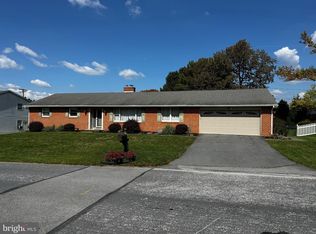 209 Heritage Rd, Chambersburg, PA 17202