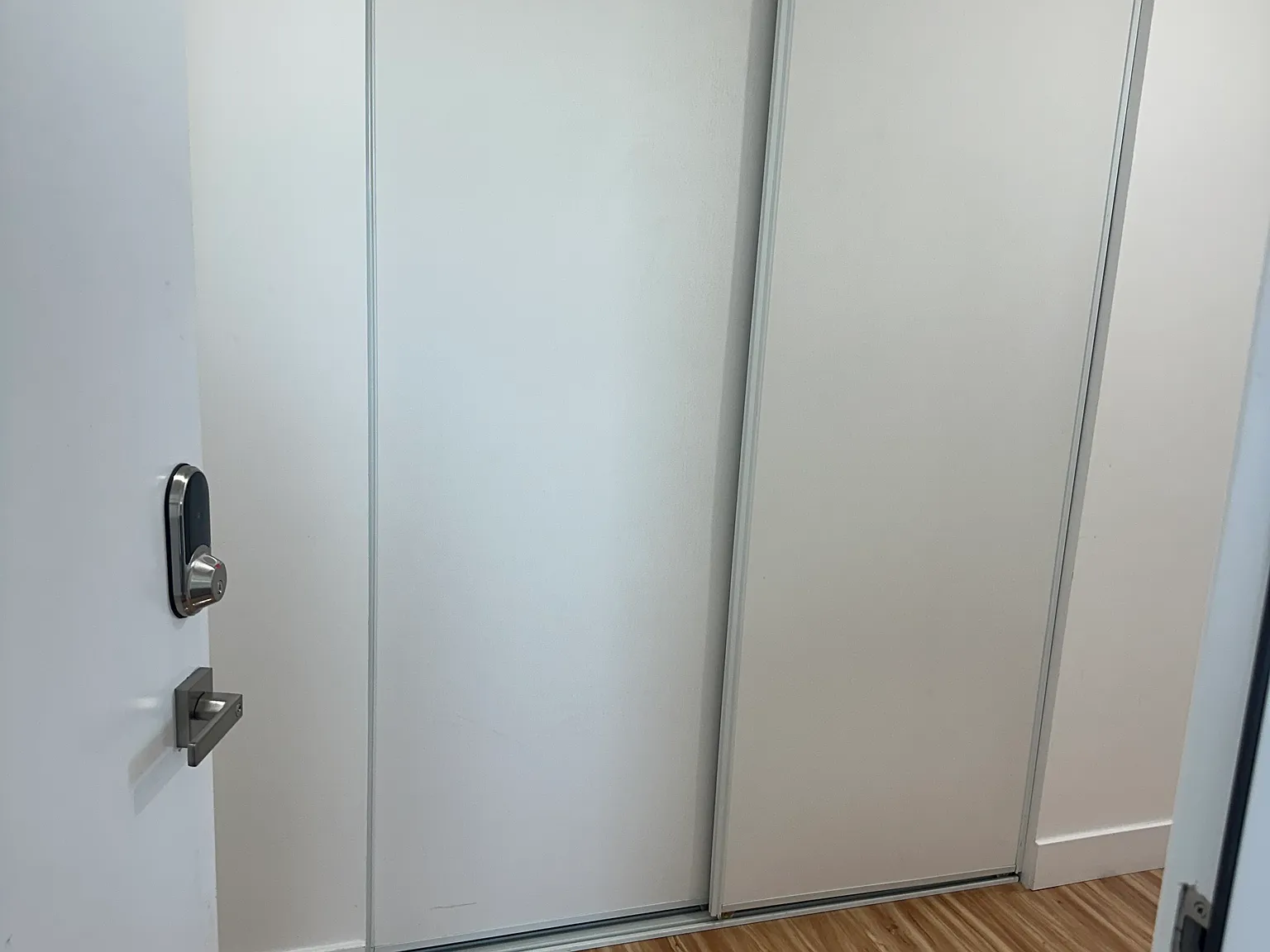 1 bed, 750 sqft, $4,000 — Photo 2
