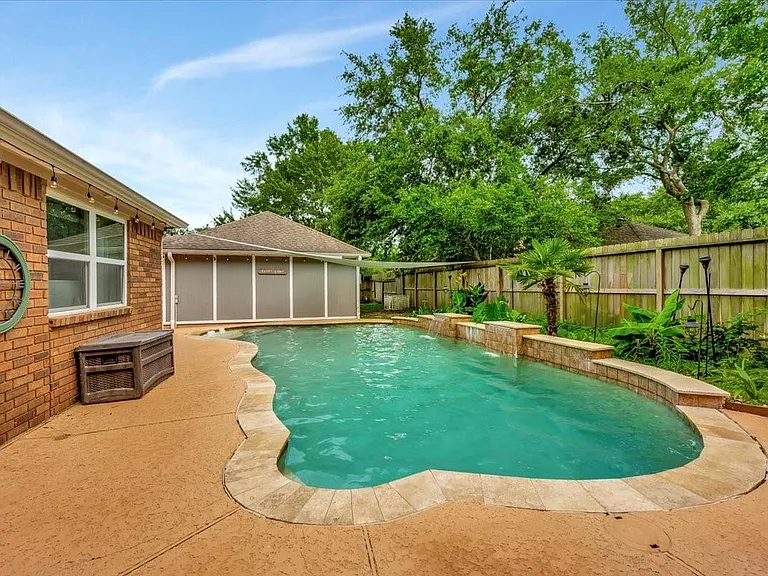 15402 Willow Shores Dr — Photo 41