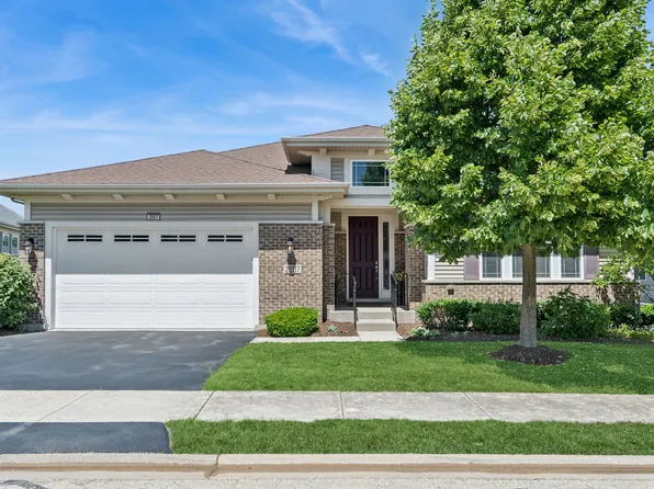 2807 Edgebrook Ct, Naperville, IL 60564