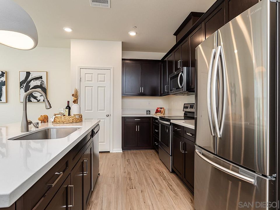 354 Fitzpatrick Rd San Marcos CA Zillow