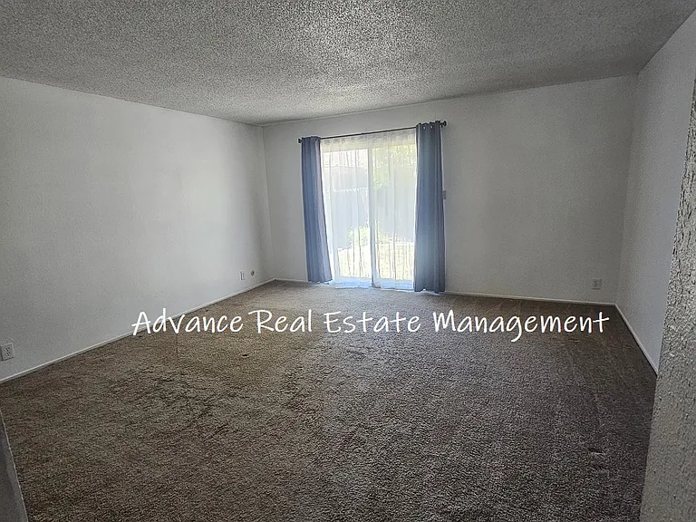 7320 S Land Park Dr — Photo 14