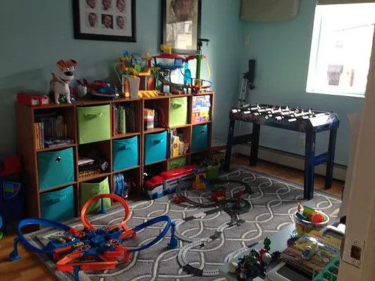 Rented by Alexiou Realty | media 17