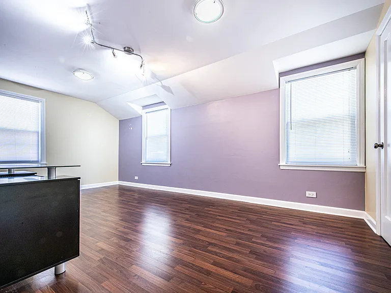 6611 W Foster Ave — Photo 19