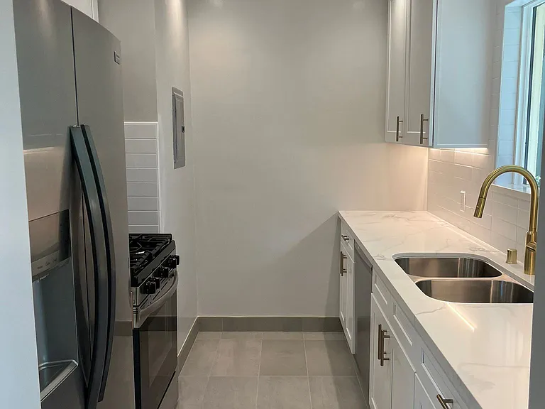 434 S Oakhurst Dr — Photo 10