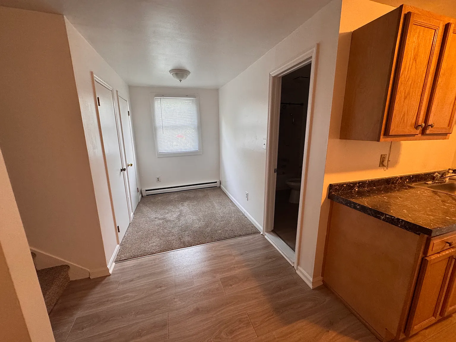 1 bed, 650 sqft, $1,800 — Photo 2