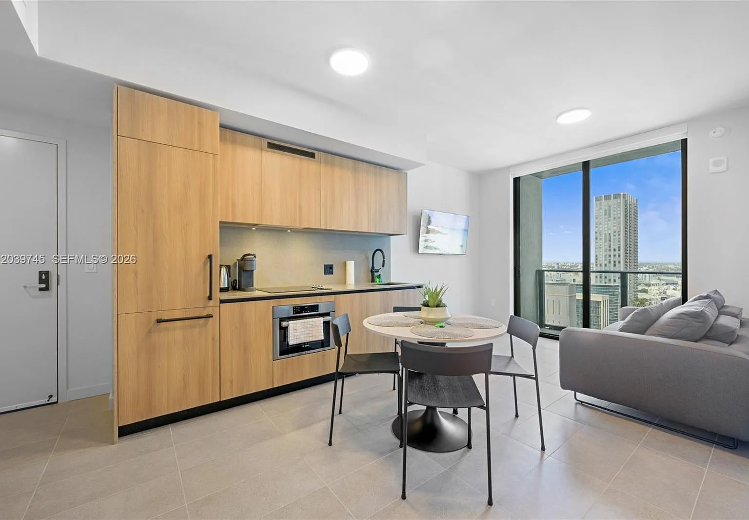 1 bed, 1.5 bath, 511 sqft, $3,500 — Photo 2