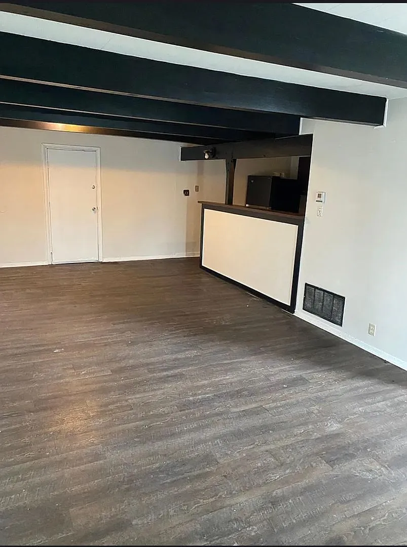 3 bed 1.5 bath — Photo 1