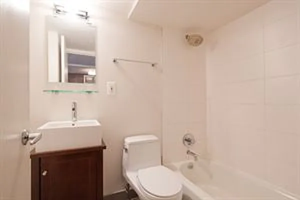 Rented by Douglas Elliman | media 17