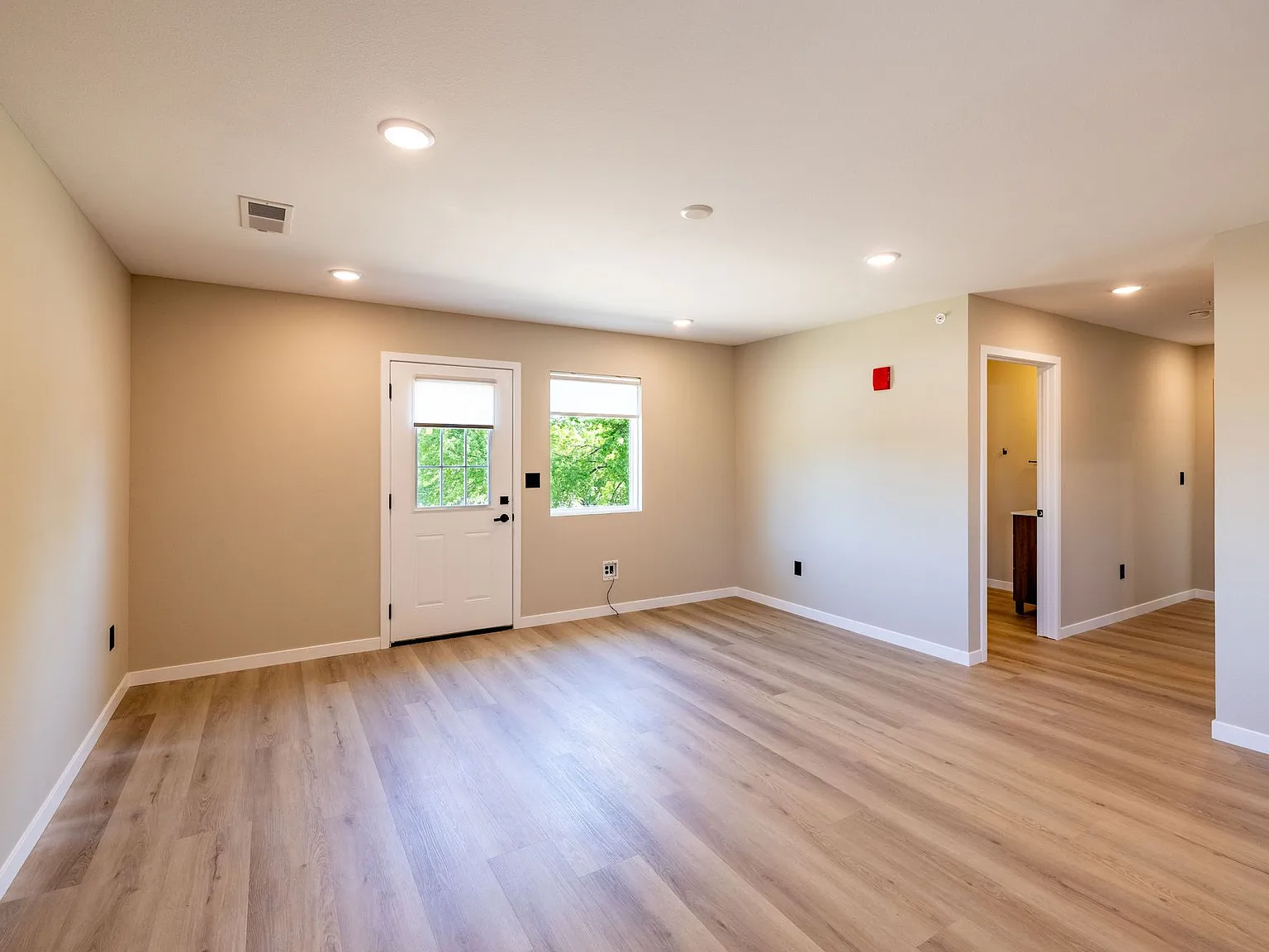 Woodland Hills Townhomes Comfortable & Convenient Living in Sioux City! — Photo 3