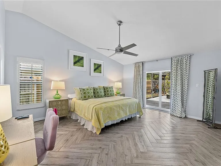 2467 Pine Woods Cir #3 — Photo 27