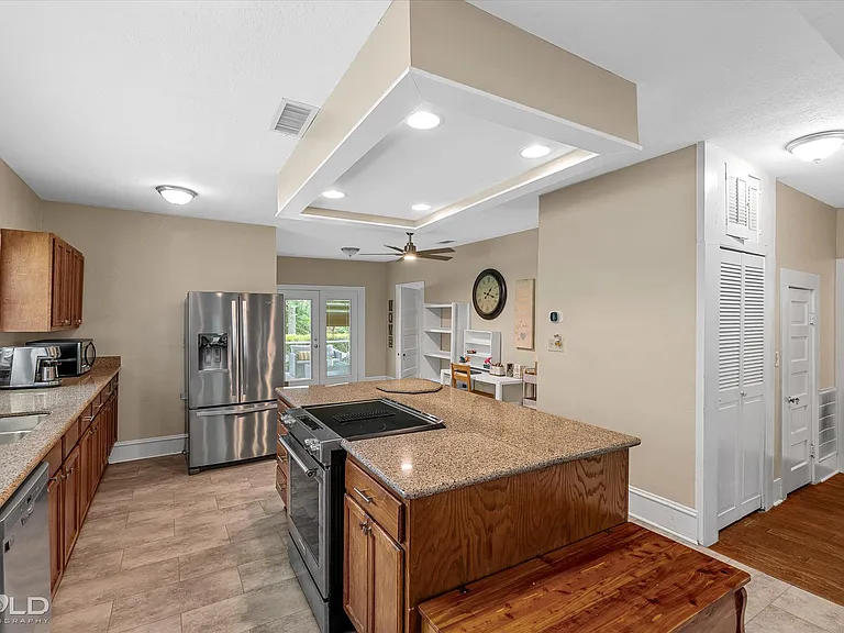 4320 Greenwood Blvd — Photo 6