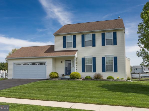 21 Cobblestone Dr, New Castle, DE 19720