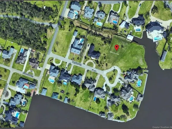 4929 S View Dr, Lake Charles, LA 70605