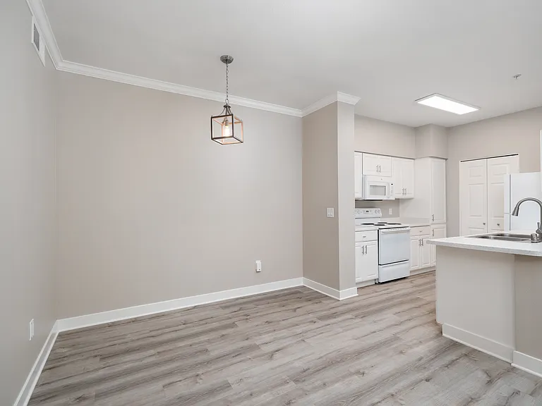 Donner - 2BR, 2BA 1,058SF