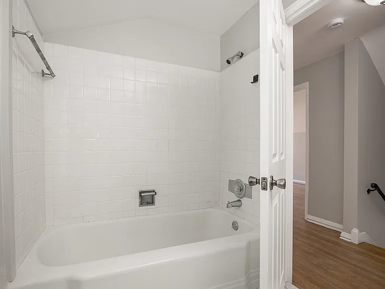 18121 Hiller Ave — Photo 18