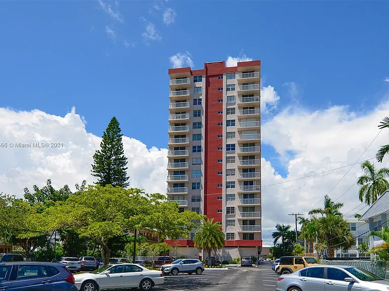 3161 S Ocean Dr — Photo 27