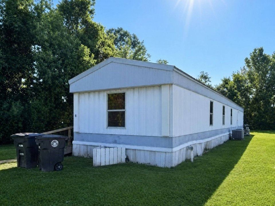 1st image of 215 Fairgrounds Rd #47