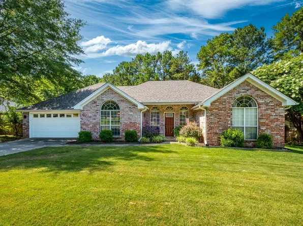 129 Diamond Pointe Dr, Maumelle, AR 72113