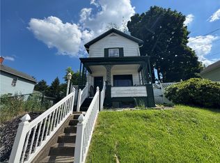 27 W Chartes St, New Castle, PA