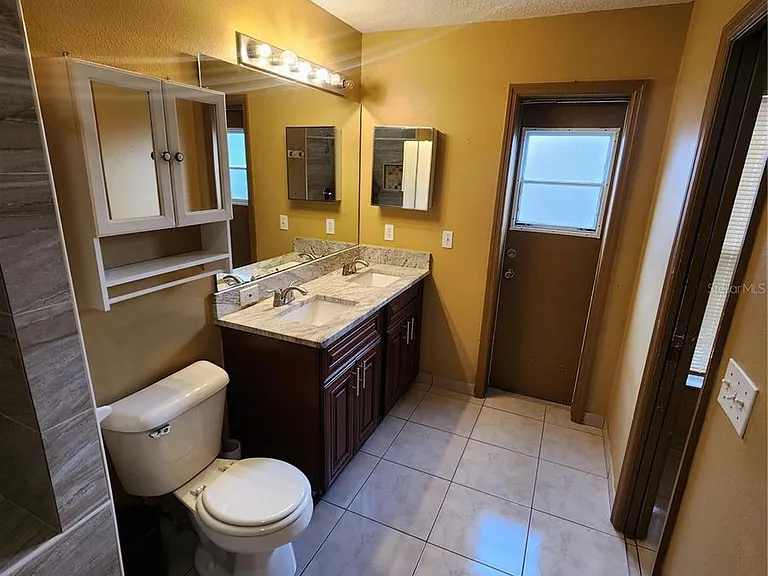 2483 Shelby Cir — Photo 18
