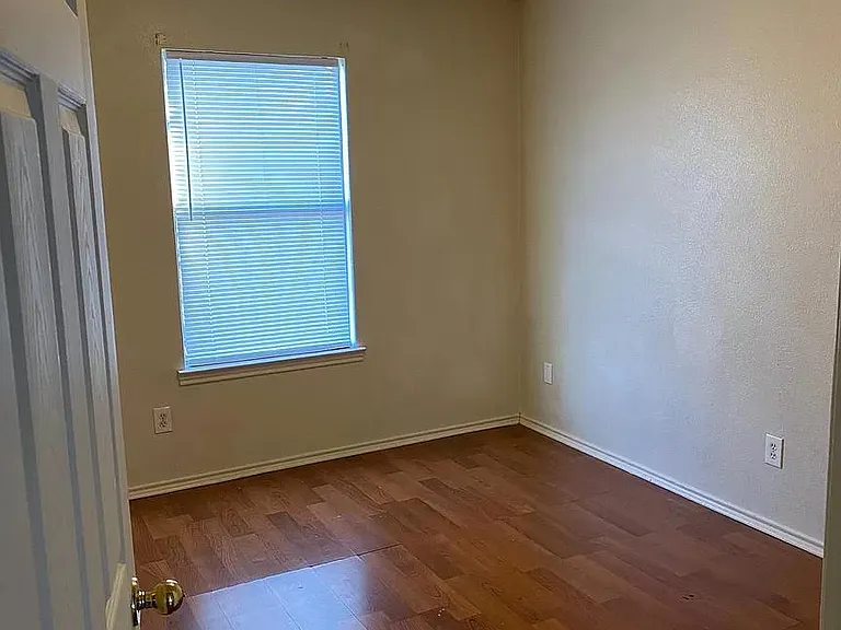 607 W Church Ave #1 — Photo 5