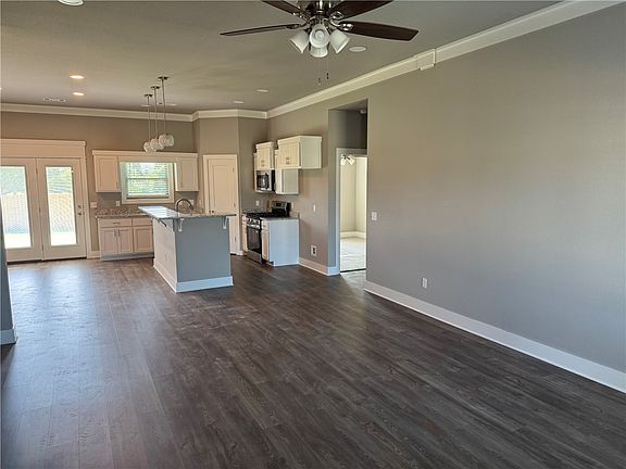 5th image of 263 S Eagle Mountain St