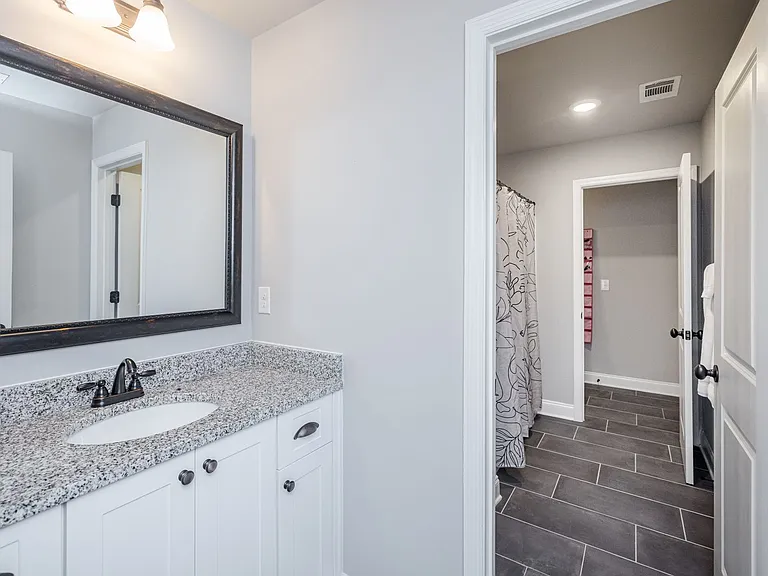 821 Lost Grove Trl — Photo 38