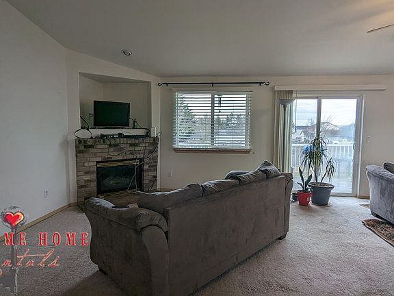 5th image of 1707 198th Street Ct E