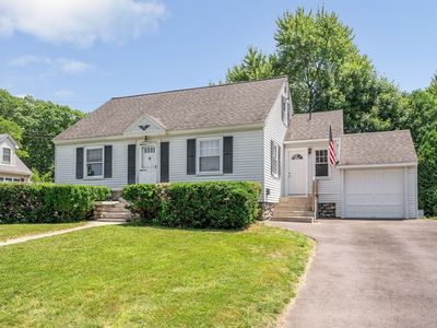 15 Walnut Ave, North Andover, MA, 01845