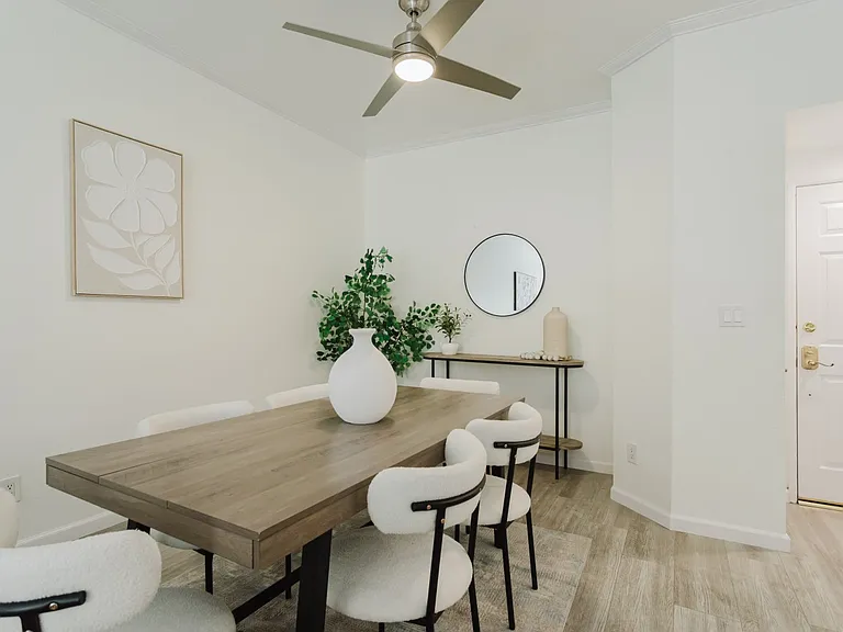 435 E Valencia Ave #105 — Photo 8