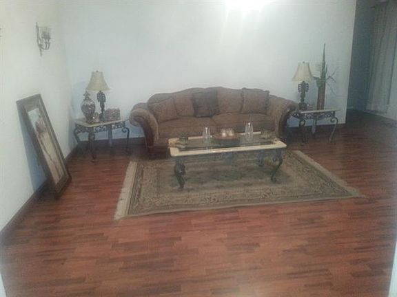 2nd image of 204 Idle Creek Ln